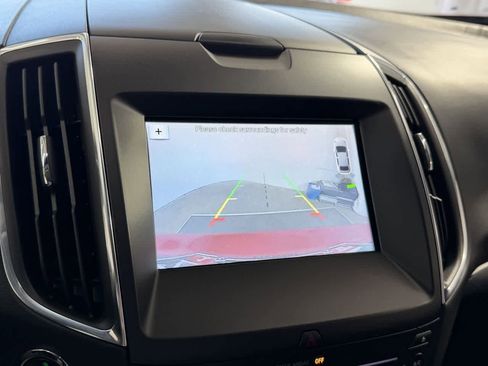 Used 2018 Ford Edge Titanium w/ Technology Package FWD image 17