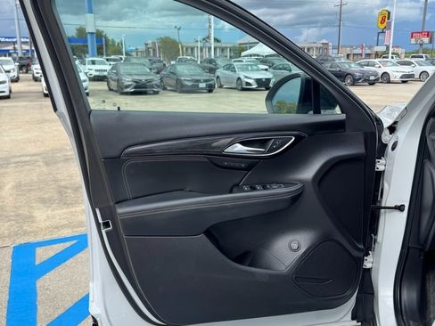 Used 2023 Buick Envision Essence w/ Sport Touring Package image 7