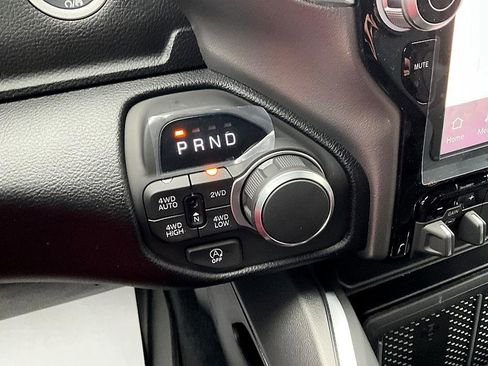 New 2026 RAM 1500 4x4 Crew Cab image 19