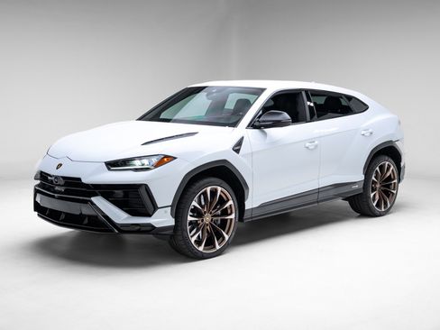 Used 2024 Lamborghini Urus S image 6