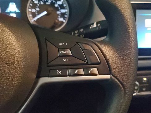 Used 2025 Nissan Versa SV w/ Trunk Package FWD image 28