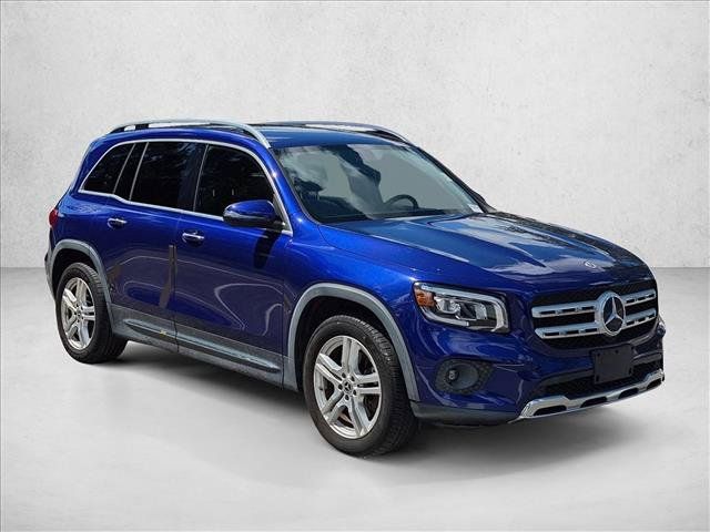 Used 2021 Mercedes-Benz GLB 250 4MATIC image 4