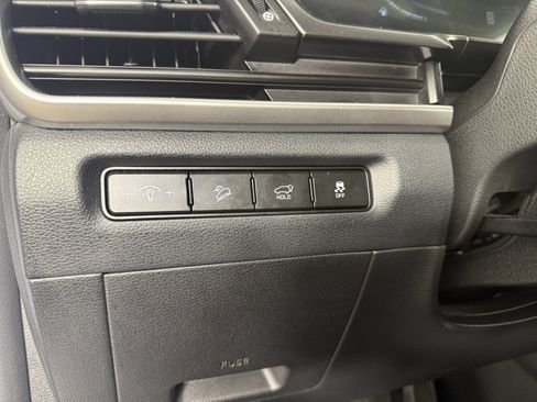 Used 2025 Kia Telluride S FWD image 23