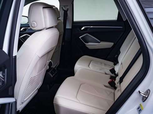 Certified 2025 Audi Q3 2.0T Premium Plus w/ Premium Plus Package image 41