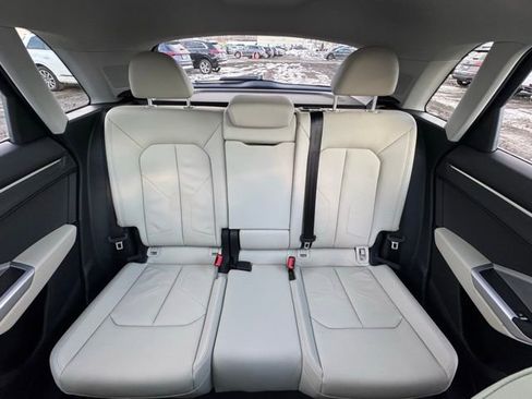 Certified 2025 Audi Q3 2.0T Premium w/ Convenience Package image 22