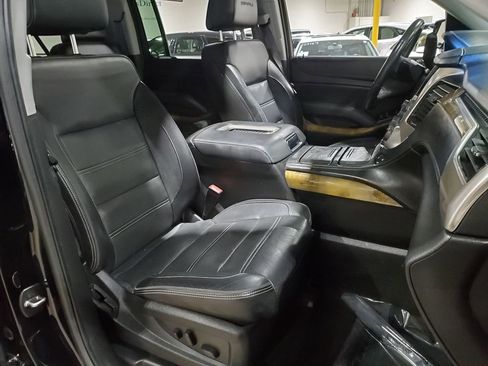 Used 2017 GMC Yukon XL Denali w/ Open Road Package AWD/4WD image 14