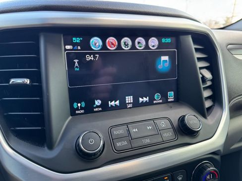 Used 2018 GMC Acadia SLT image 22