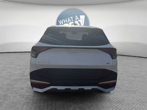 Certified 2023 Kia Sportage LX image 5