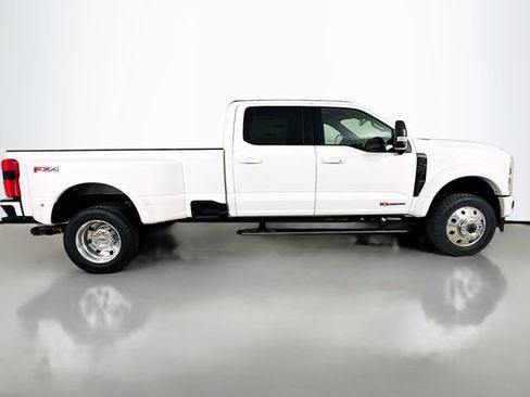 New 2026 Ford F450 Platinum w/ FX4 Off-Road Package image 8