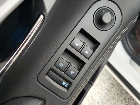 Used 2011 Buick LaCrosse CXL w/ Driver Confidence Package image 29