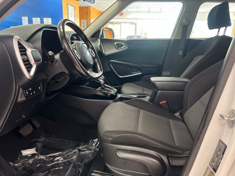Used 2020 Kia Soul GT-Line w/ GT 2.0L Power Sunroof Package FWD image 17
