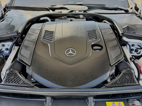 Used 2023 Mercedes-Benz S 580 4MATIC Sedan image 40