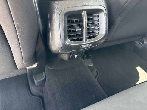 Used 2014 Jeep Cherokee Latitude image 11