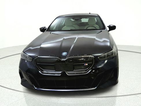 Used 2024 BMW i5 M60 w/ Premium Package AWD/4WD image 2
