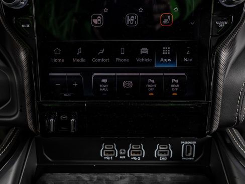 Used 2026 RAM 2500 Limited image 27