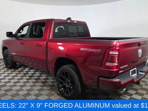 Used 2023 RAM 1500 Laramie AWD/4WD image 7