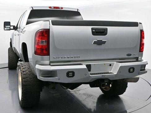 Used 2013 Chevrolet Silverado 2500 LTZ w/ LTZ Plus Package image 6