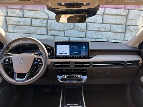 Used 2023 Lincoln Corsair Grand Touring w/ Equipment Group 302A image 10