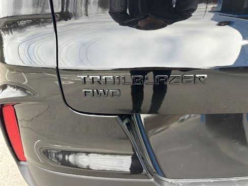 Certified 2023 Chevrolet TrailBlazer RS w/ Convenience Package image 35