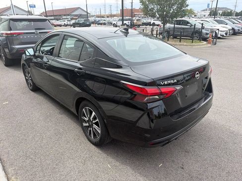 Used 2025 Nissan Versa SV FWD image 4