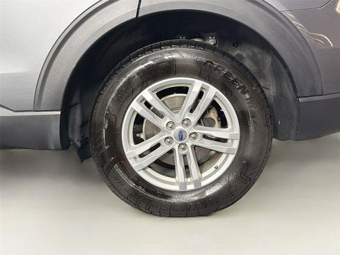 Used 2022 Ford Explorer XLT AWD/4WD image 31