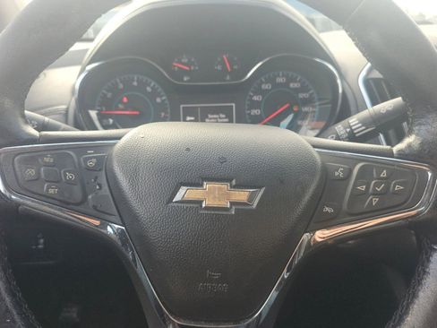 Used 2017 Chevrolet Cruze Premier image 18