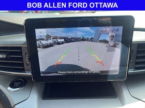 Used 2024 Ford Explorer XLT w/ Equipment Group 202A AWD/4WD image 10