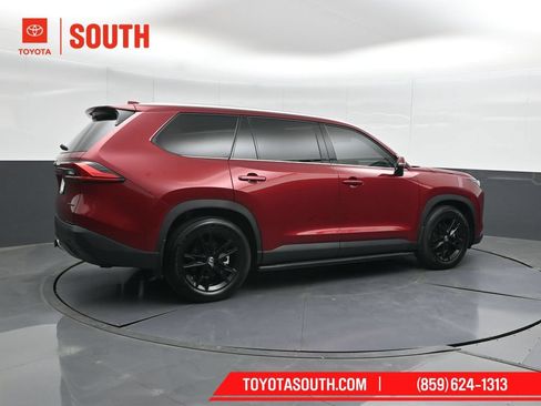 Used 2024 Toyota Grand Highlander AWD image 2