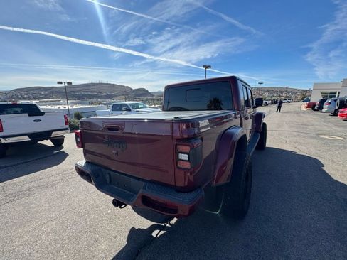 Used 2021 Jeep Gladiator Overland image 5