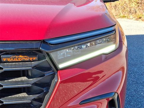 Certified 2025 Honda Pilot TrailSport image 9