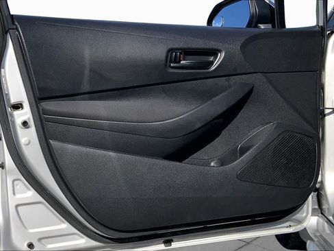Used 2022 Toyota Corolla LE FWD image 21