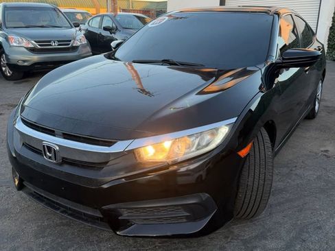Used 2018 Honda Civic LX image 3