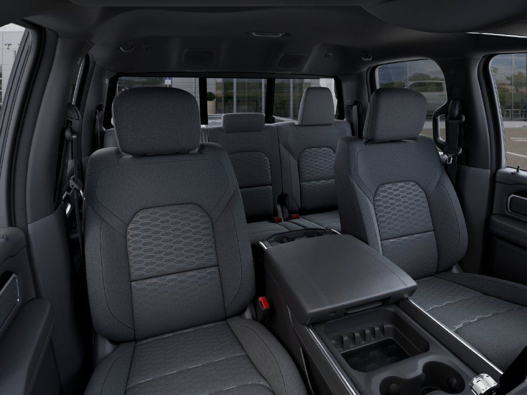 New 2025 RAM 1500 Big Horn AWD/4WD image 17