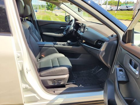 Certified 2023 Nissan Rogue SL w/ SL Premium Package AWD/4WD image 52