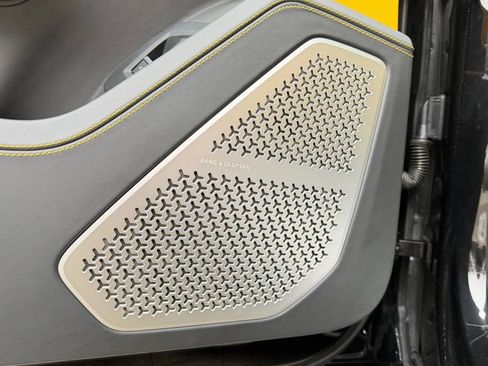 Used 2021 Lamborghini Urus image 9