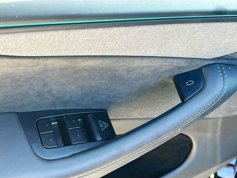 Used 2026 Tesla Model Y 2WD image 18