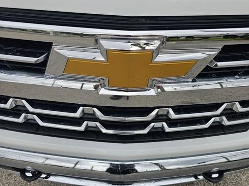 Used 2025 Chevrolet Silverado 1500 LTZ w/ Technology Package RWD image 9
