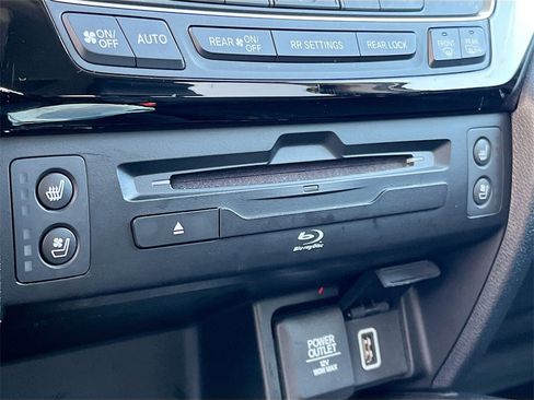 Used 2020 Honda Pilot Elite image 21