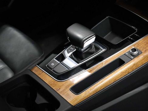 Used 2023 Audi Q5 2.0T Premium w/ Convenience Package image 20