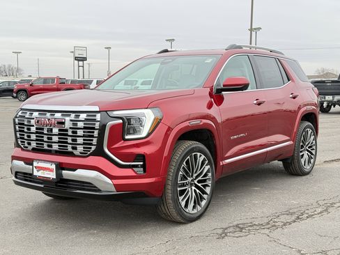 New 2026 GMC Terrain Denali w/ LPO, Floor Liner Package image 7