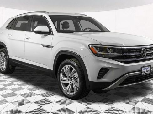 Used 2021 Volkswagen Atlas Cross Sport SEL image 11