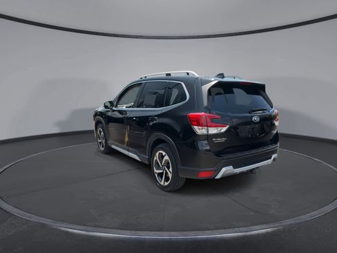 Certified 2023 Subaru Forester Touring AWD/4WD image 6