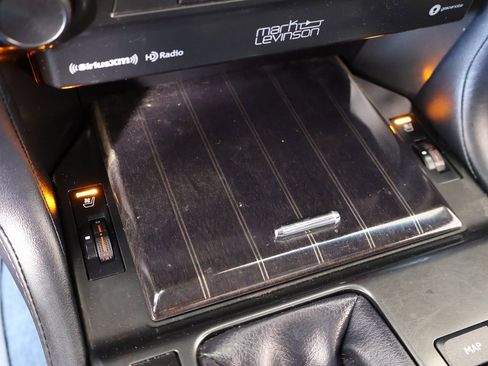 Used 2023 Lexus GX 460 Luxury w/ Sport Design Package image 8