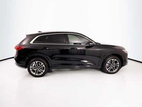 Used 2025 Audi Q5 Premium w/ Convenience Package AWD/4WD image 4
