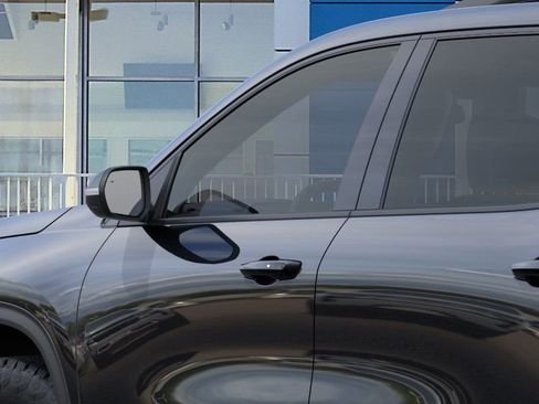 New 2026 Chevrolet Traverse Z71 w/ Driver Confidence Package image 12