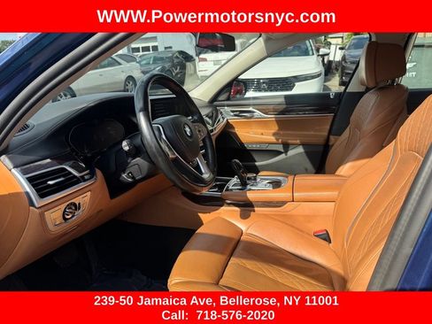 Used 2022 BMW 750Li xDrive AWD/4WD image 23