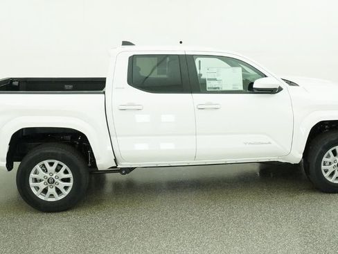 New 2026 Toyota Tacoma SR5 RWD image 11