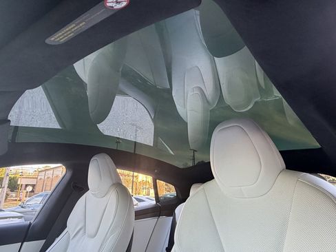 Used 2021 Tesla Model S Plaid image 45