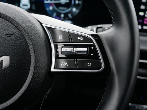 Certified 2024 Kia Seltos S image 30