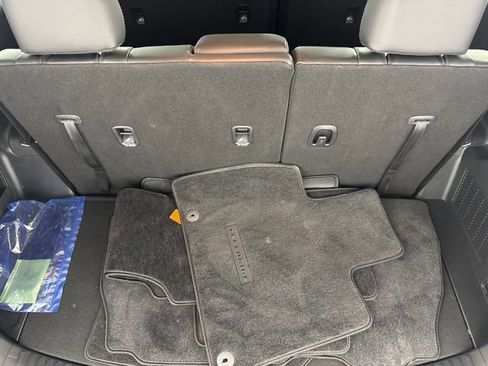 Certified 2025 Kia Telluride LX FWD image 28